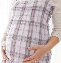 43岁女子通过试管婴儿喜迎儿子，一周后再迎双胞胎女儿，儿女双全
